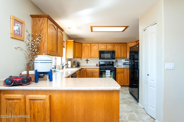 Property Photo: 1124 Thunder Road AZ 86324