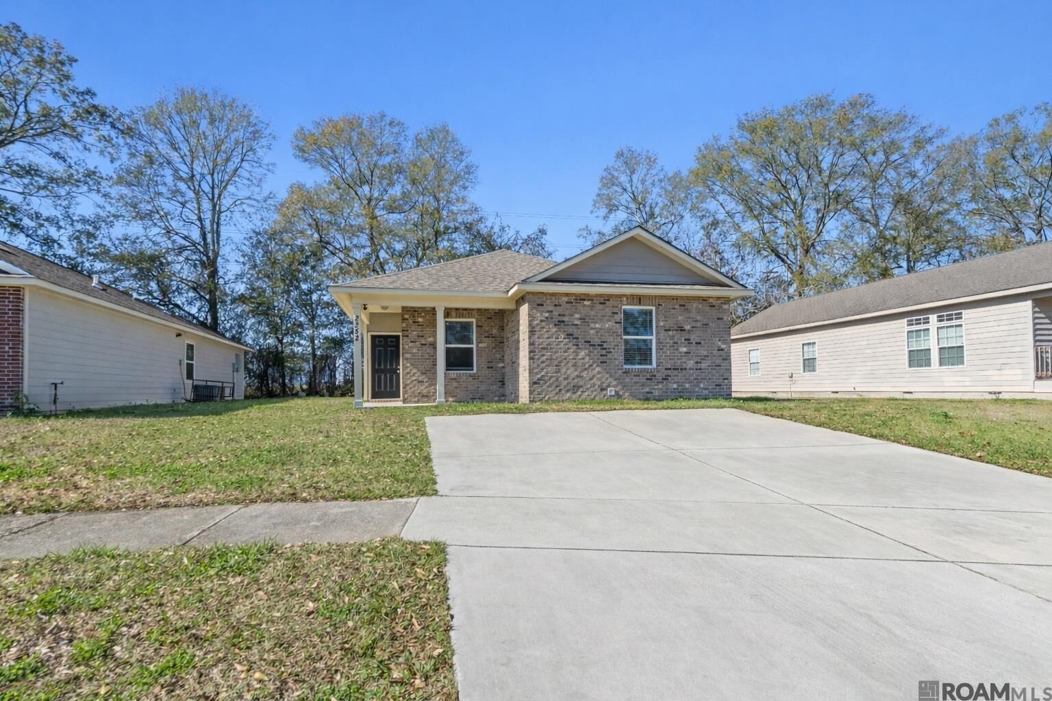 Property Photo: 2352 Marci Ct LA 70807