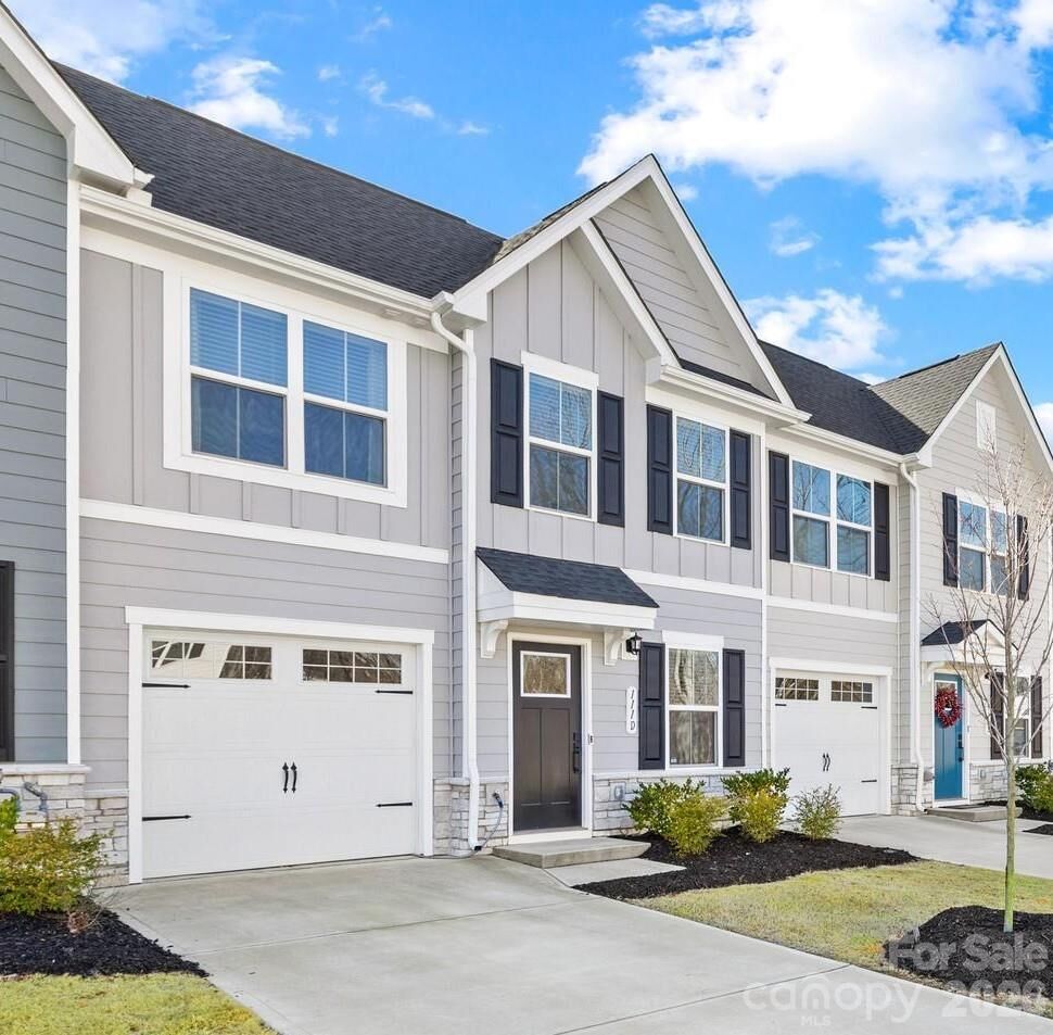 Property Photo: 111 Skylar View Way D NC 28166