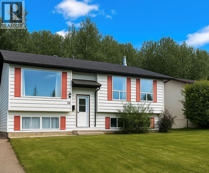 156 Gwillim Crescent — photo 1