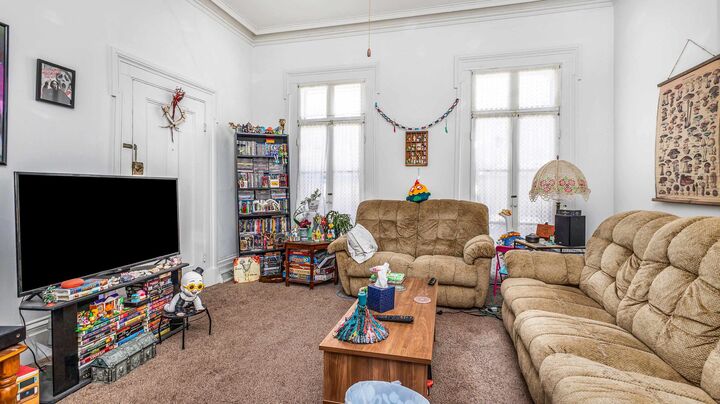 Property Photo:  445 Nevada Street  IA 52001 