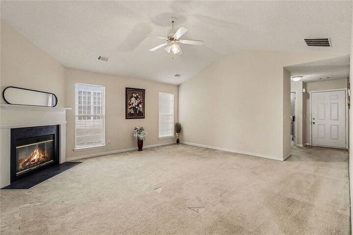 Property Photo: 4611 Rolling Brook Court GA 30291