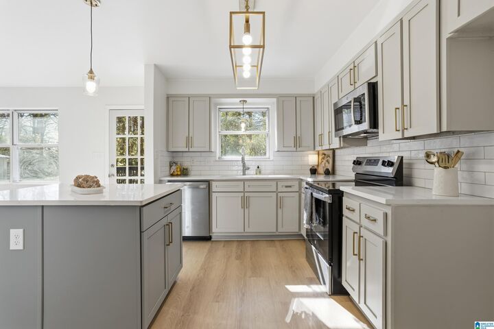 Property Photo:  312 Joye Lane  AL 35007 