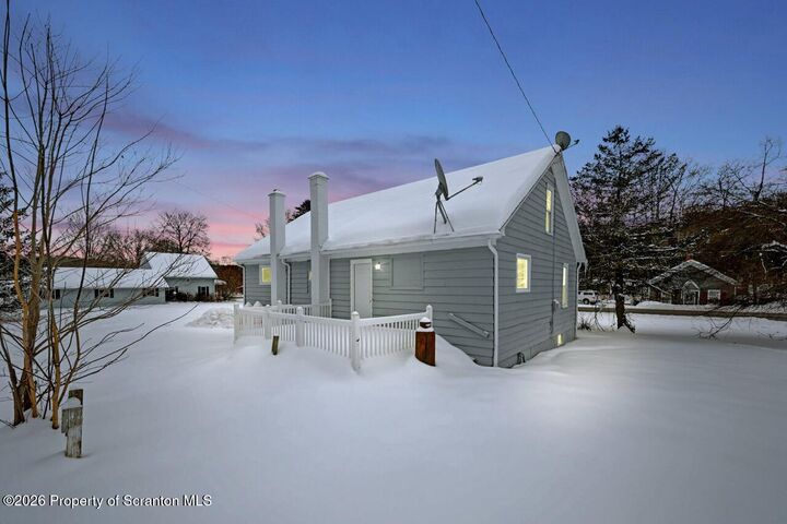 Property Photo:  1279 Roosevelt Highway  PA 18472 