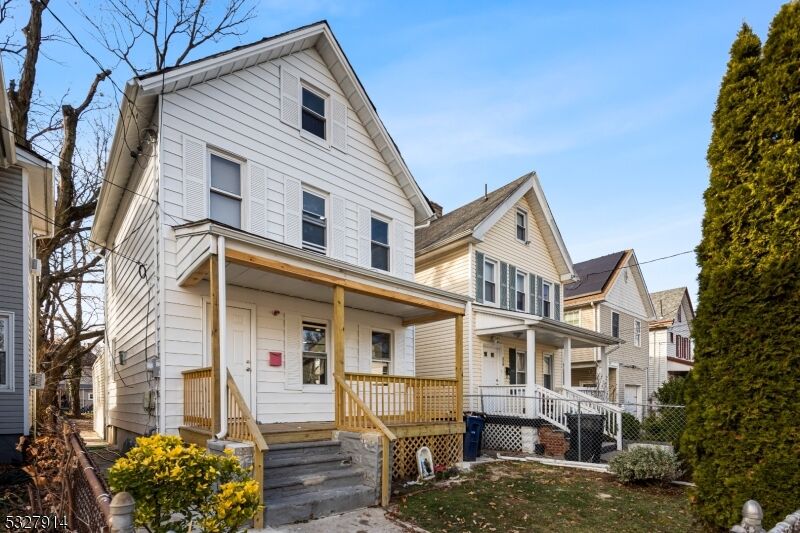Property Photo: 320 Lee Pl NJ 07063