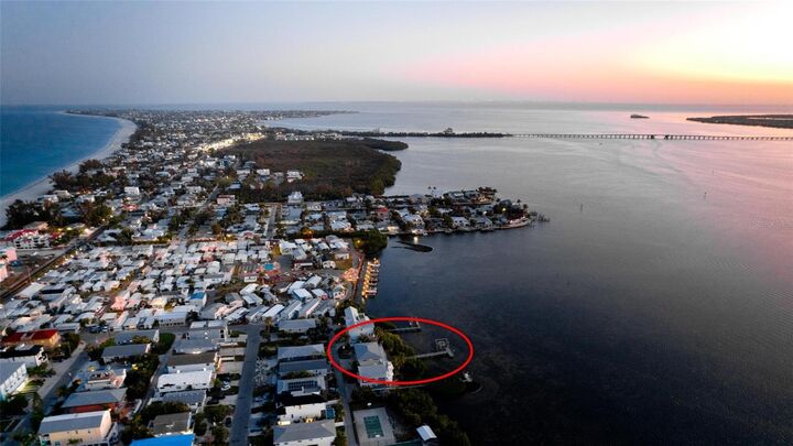 Property Photo:  2512 Avenue A  FL 34217 
