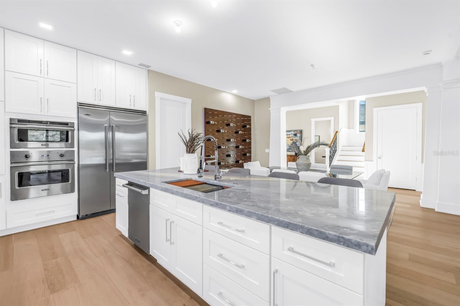 Property Photo:  3752 Arkansas Avenue NE  FL 33703 