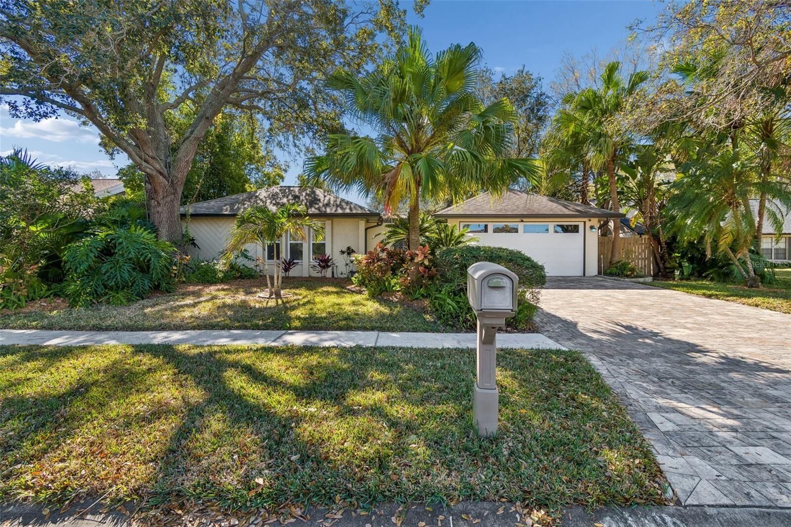 Property Photo:  4110 W Bank Avenue  FL 33624 