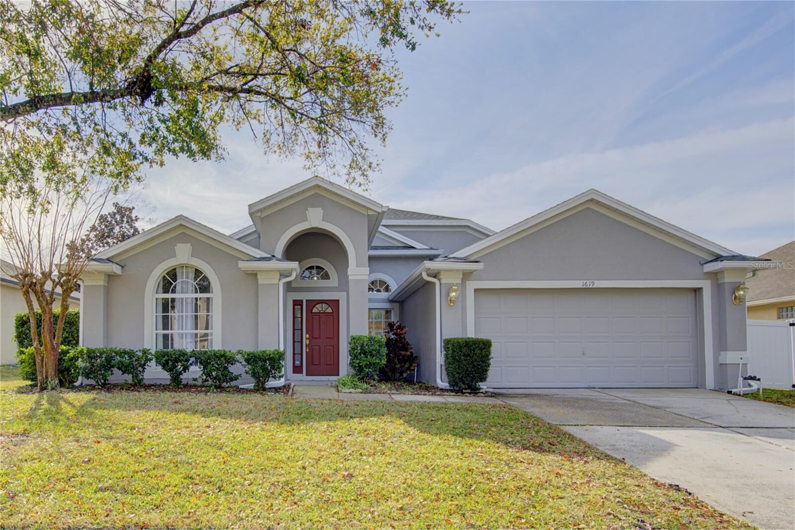 Property Photo: 1619 River Birch Avenue FL 32765
