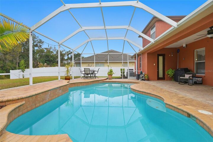 Property Photo:  11749 Newberry Grove Loop  FL 33579 