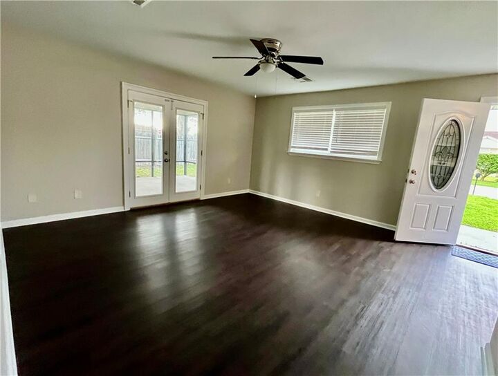 Property Photo:  104 Yorke St Street  LA 70037 