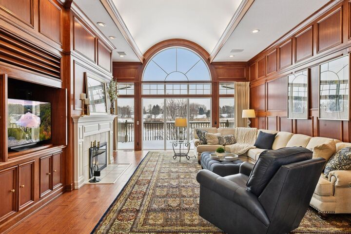 Property Photo:  675 Navajo Road W  MN 55340 