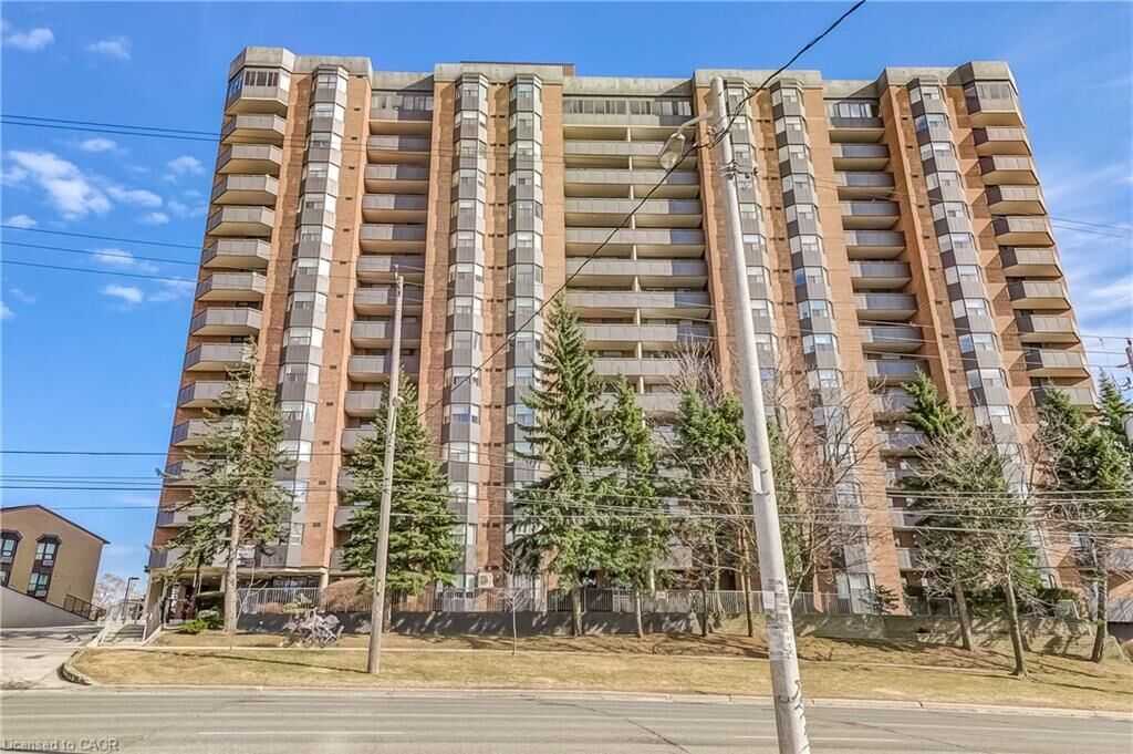 Photo de la propriété: 3845 Lakeshore Boulevard W 804 ON M8W 4Y3