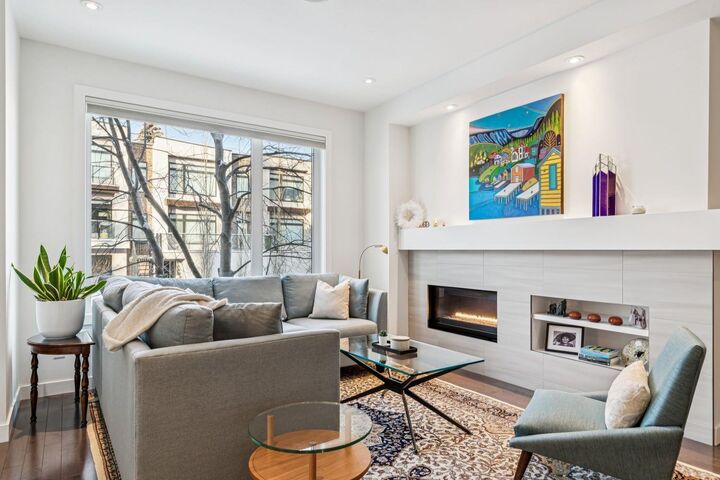 Property Photo:  2924 15 Street SW  AB T2T 6R3 