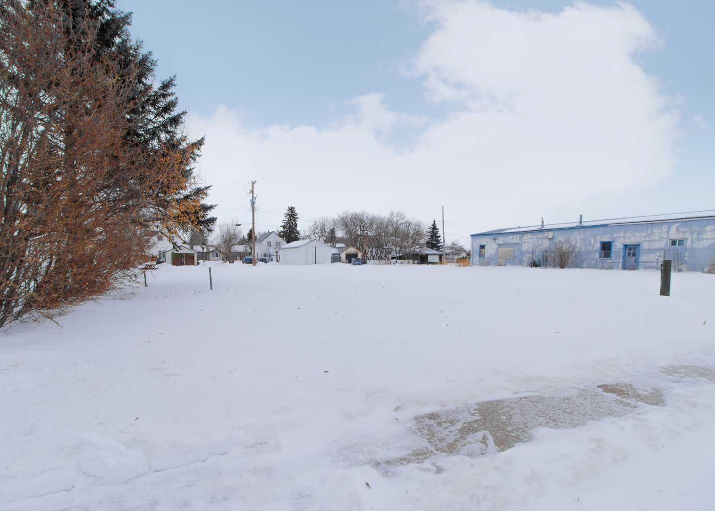 Property Photo: 5124 53 Avenue AB T0B 4N0