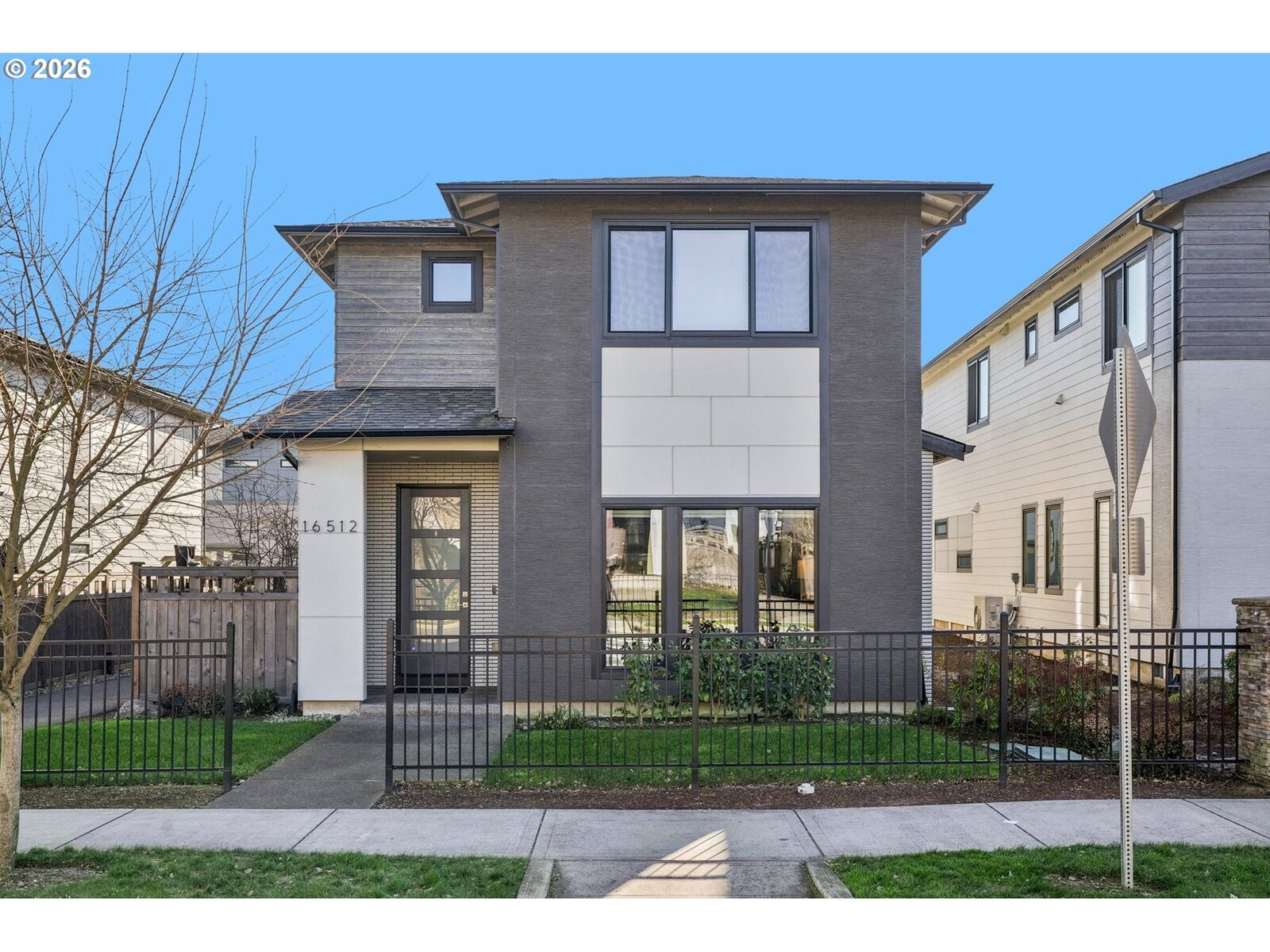 Property Photo: 16512 SE Pleasant Valley Pkwy OR 97086