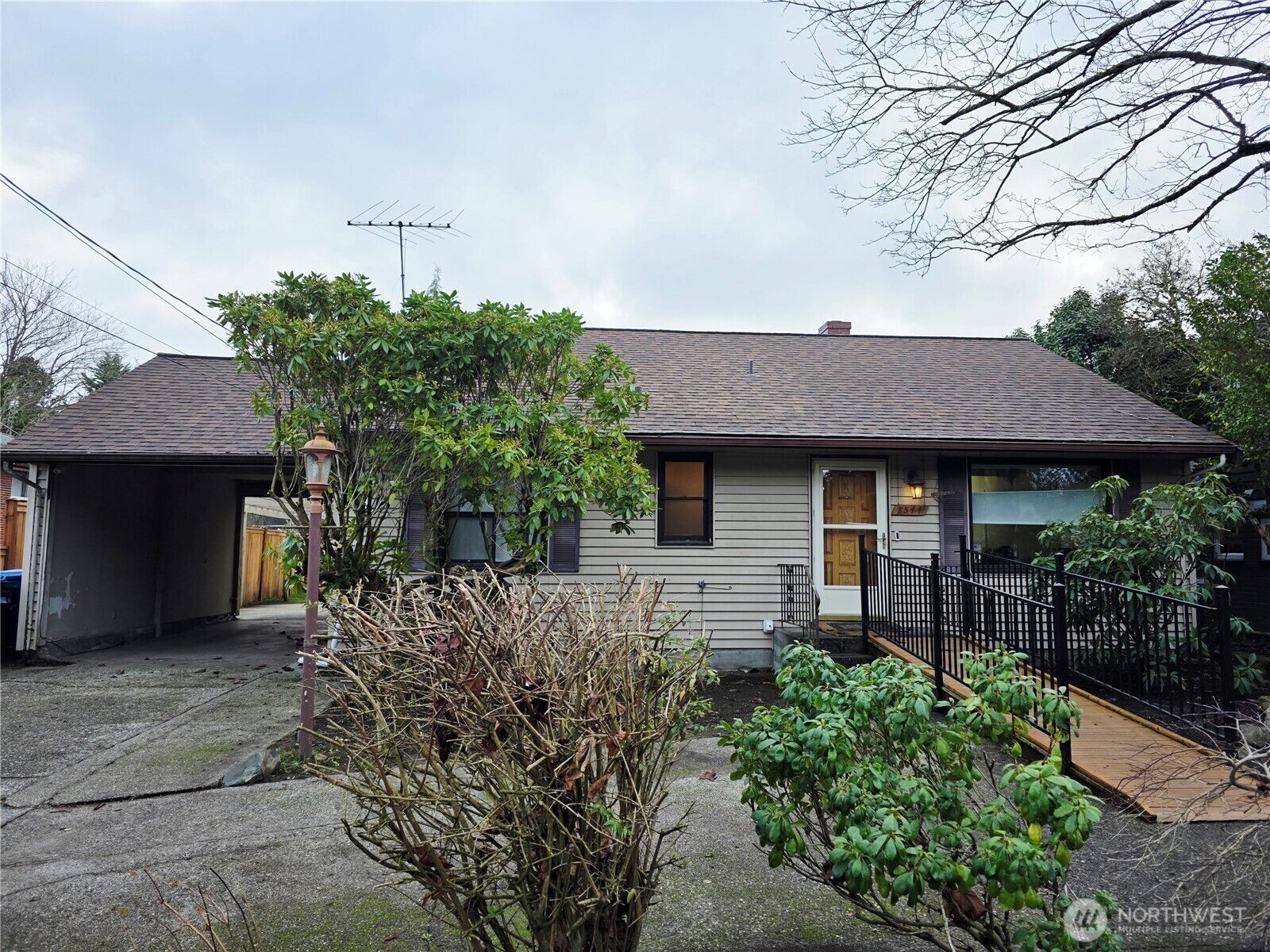 Property Photo:  8544  13th Avenue NW  WA 98117 
