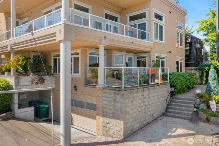 Property Photo: 2100 Thorndyke Avenue W 101 WA 98199