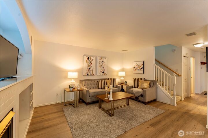 Property Photo: 18809 SE 20th Dr WA 98012