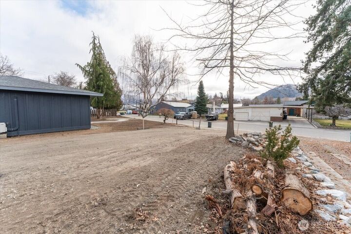 Property Photo:  919 E Johnson(Lot 11) Avenue  WA 98816 