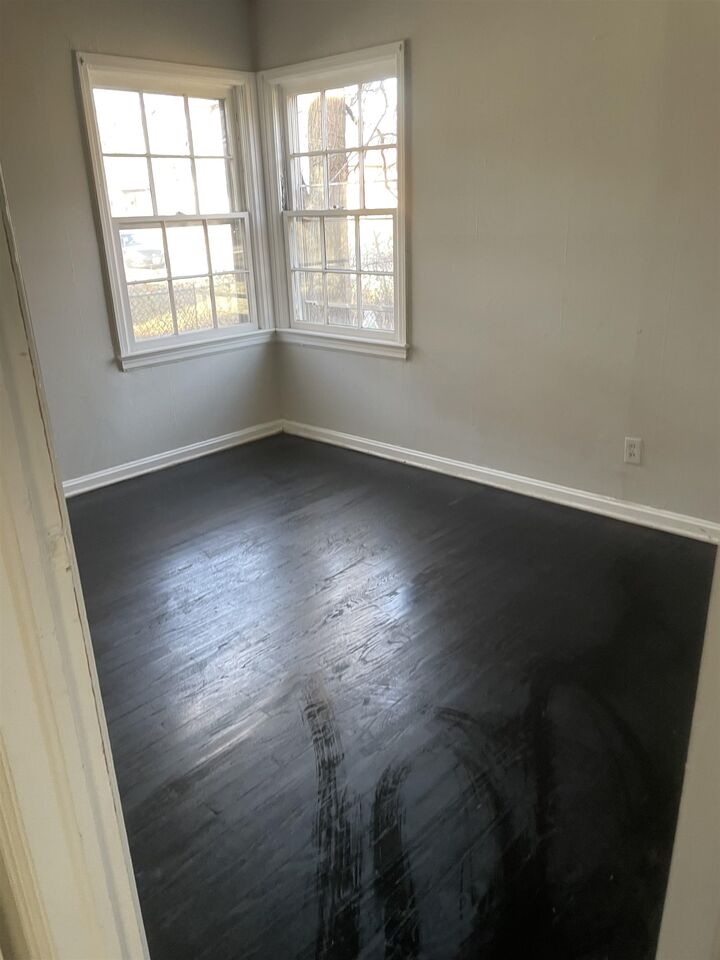 Property Photo:  4920 E Elm St  KS 67208-3514 