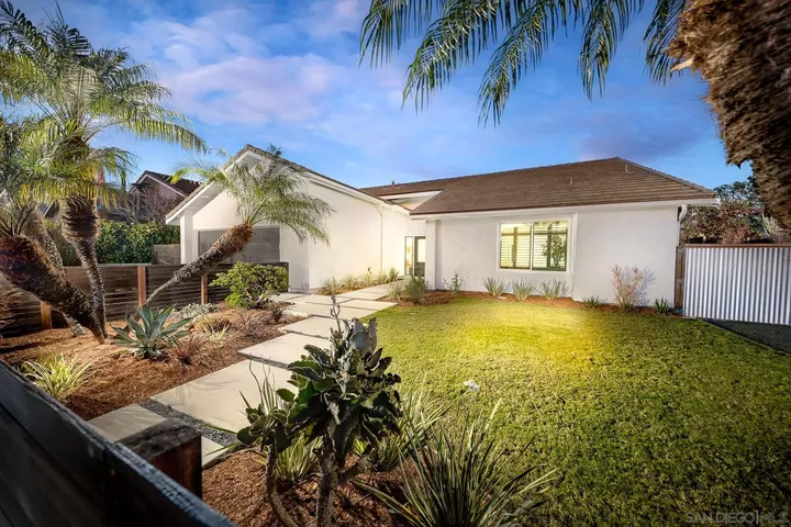 Property Photo:  1028 Daisy Ave  CA 92011 