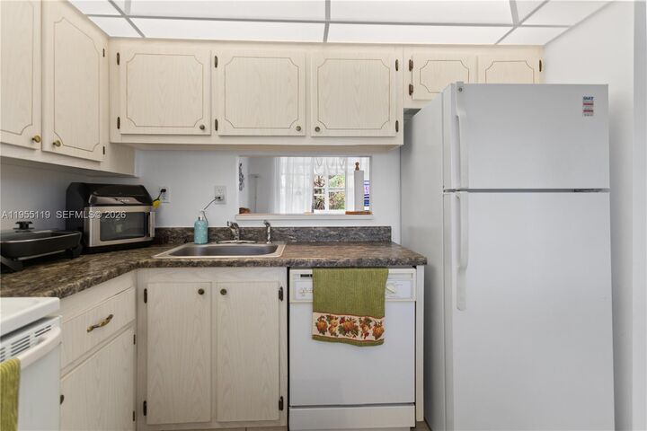 Property Photo:  2998 NW 48th Ter 424  FL 33313 