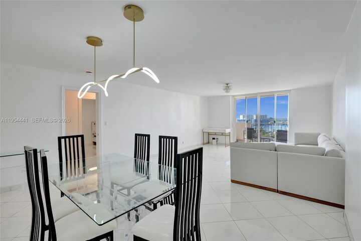 Property Photo:  1865 S Ocean Dr 11J  FL 33009 