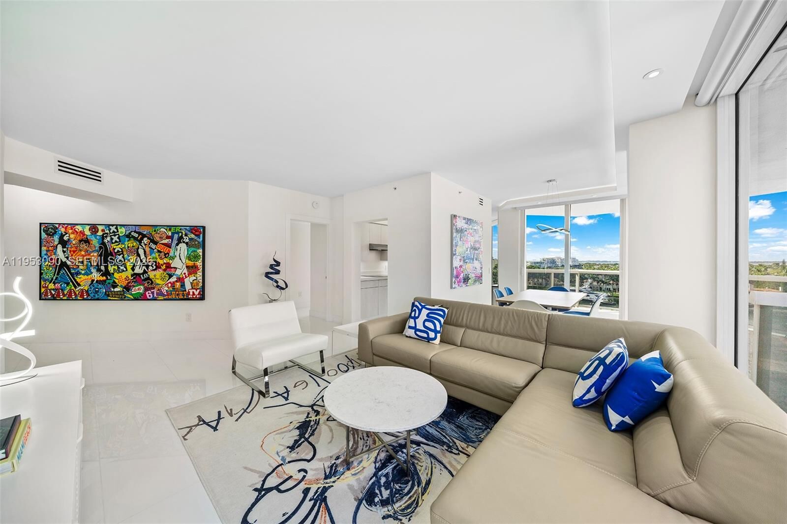 Property Photo: 4779 Collins Ave 907 FL 33140