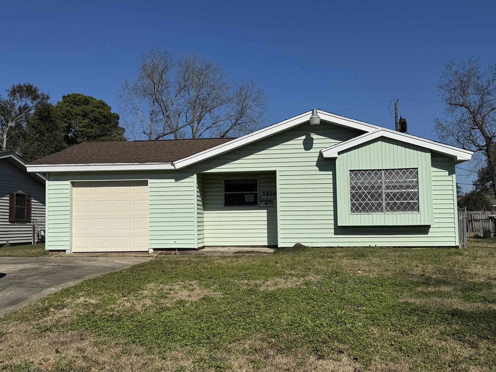 Property Photo:  3870 Broadmoor  TX 77707 