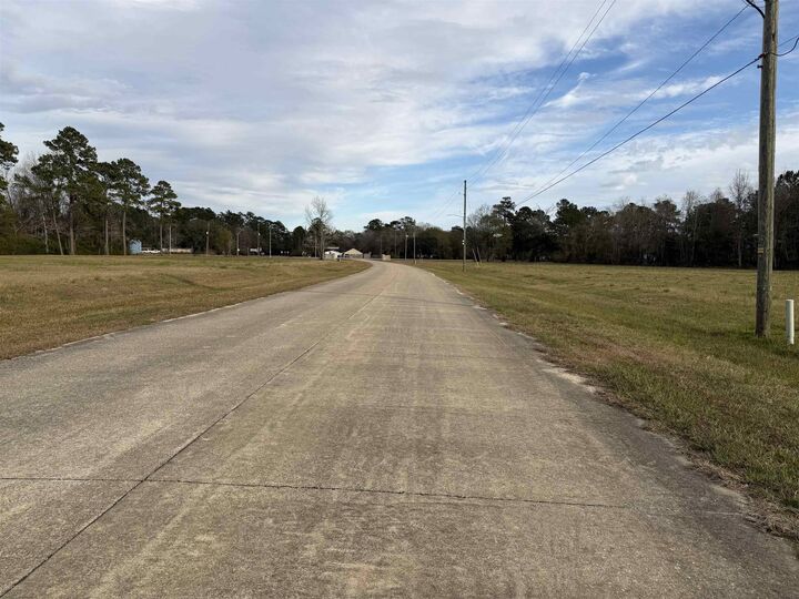 Property Photo:  Lot #16 Northbrook Dr  TX 77662 