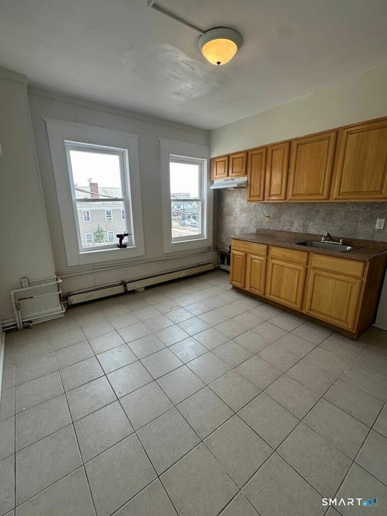 Property Photo:  36 Truman Street D  CT 06320 