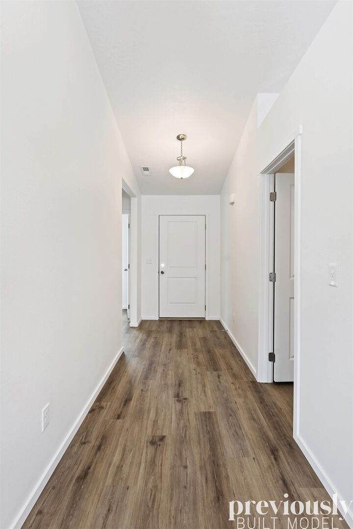 Property Photo:  17702 E 6th Ave  WA 99016 