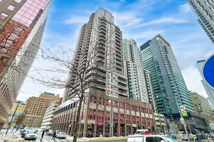 Photo de la propriété:  736 Bay Street 703  ON M5G 2M4 
