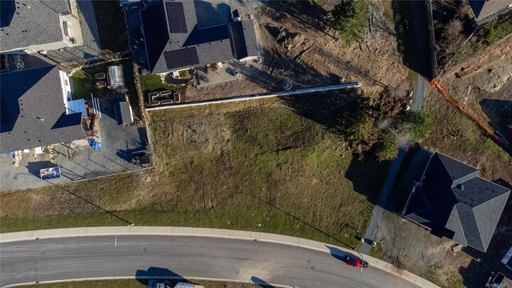 Property Photo: 469 Winter Dr BC V0R 2G1