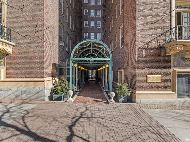 Property Photo:  29 S State St 106  UT 84111 