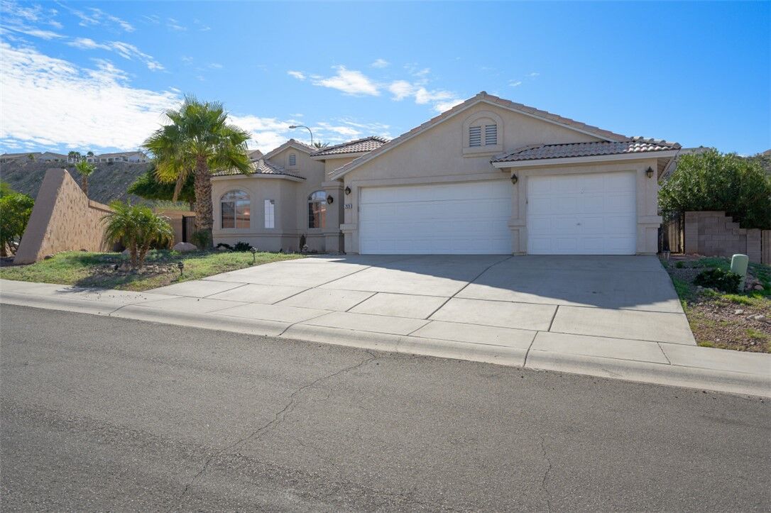 Property Photo:  2926 Ladera Drive  AZ 86429 
