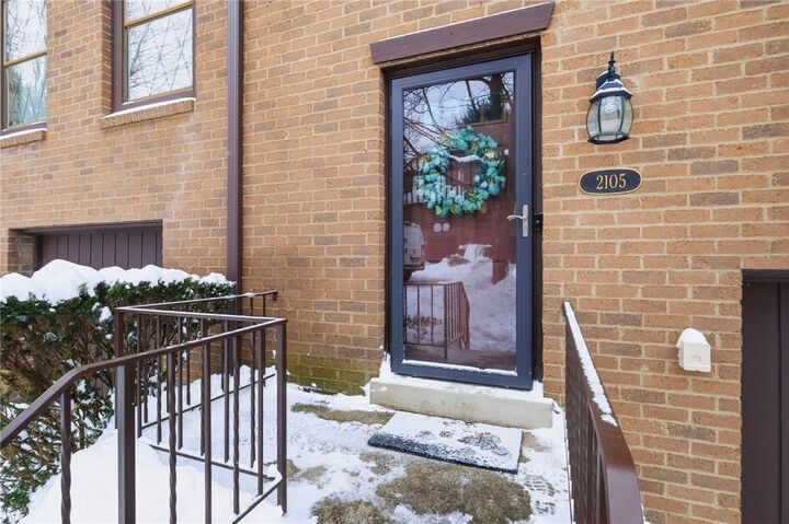 Property Photo:  2105 Saint James Place  PA 15090 