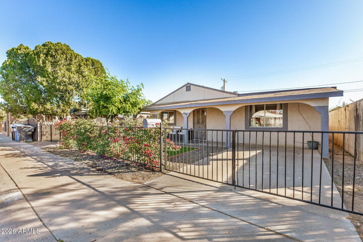 Property Photo:  849 S Coleman --  AZ 85210 