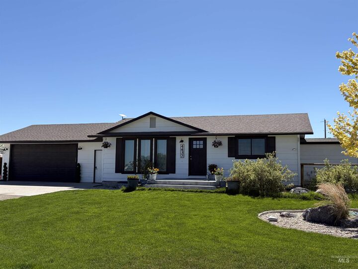 Property Photo:  4437 W Kuna Rd  ID 83634 