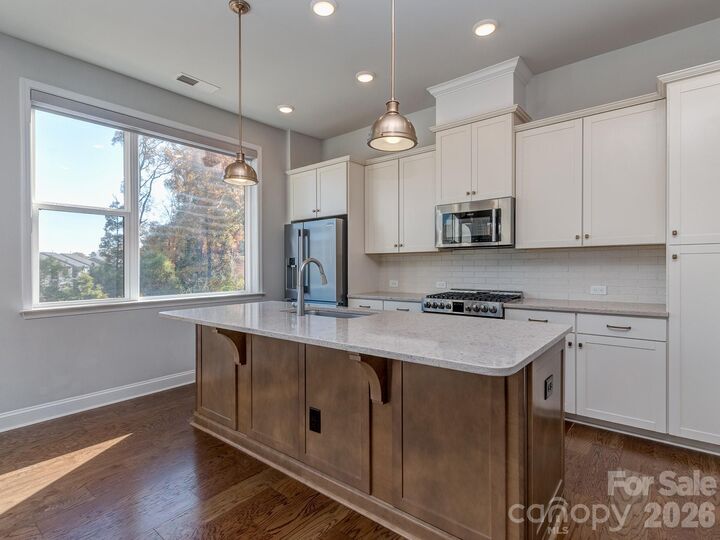 Property Photo:  5862 Ardrey Kell Road  NC 28277 