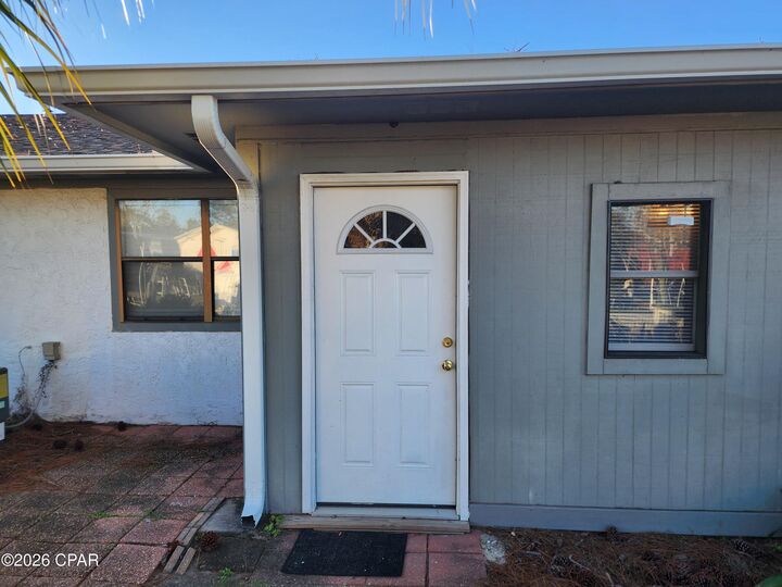 Property Photo: 6568 Harbour Boulevard FL 32407