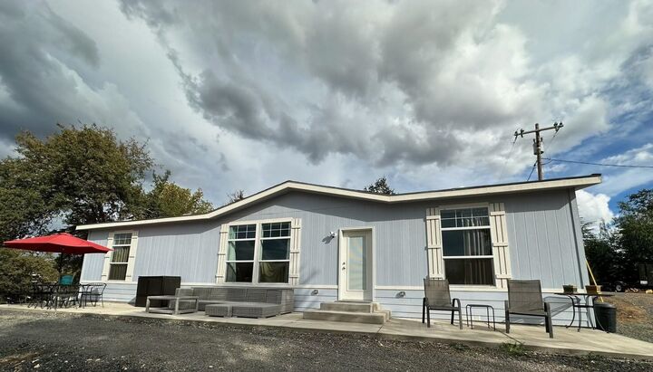 Property Photo: 10269 Donovan St CA 95327