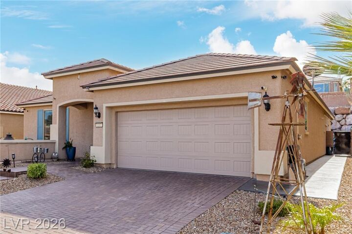 Property Photo:  137 Outcrop Ridge Avenue  NV 89002 