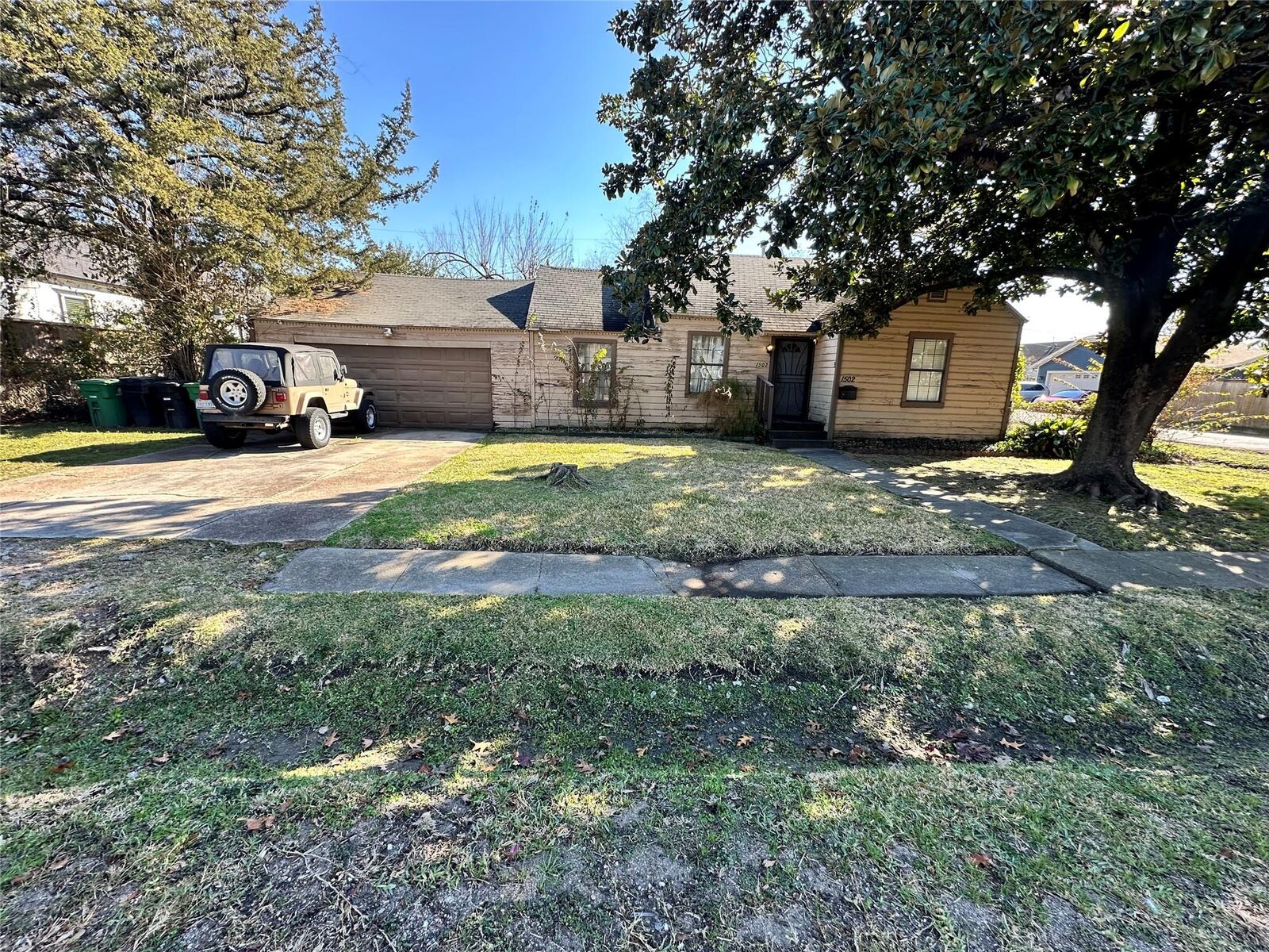 Property Photo:  1502 Tabor Street  TX 77009 