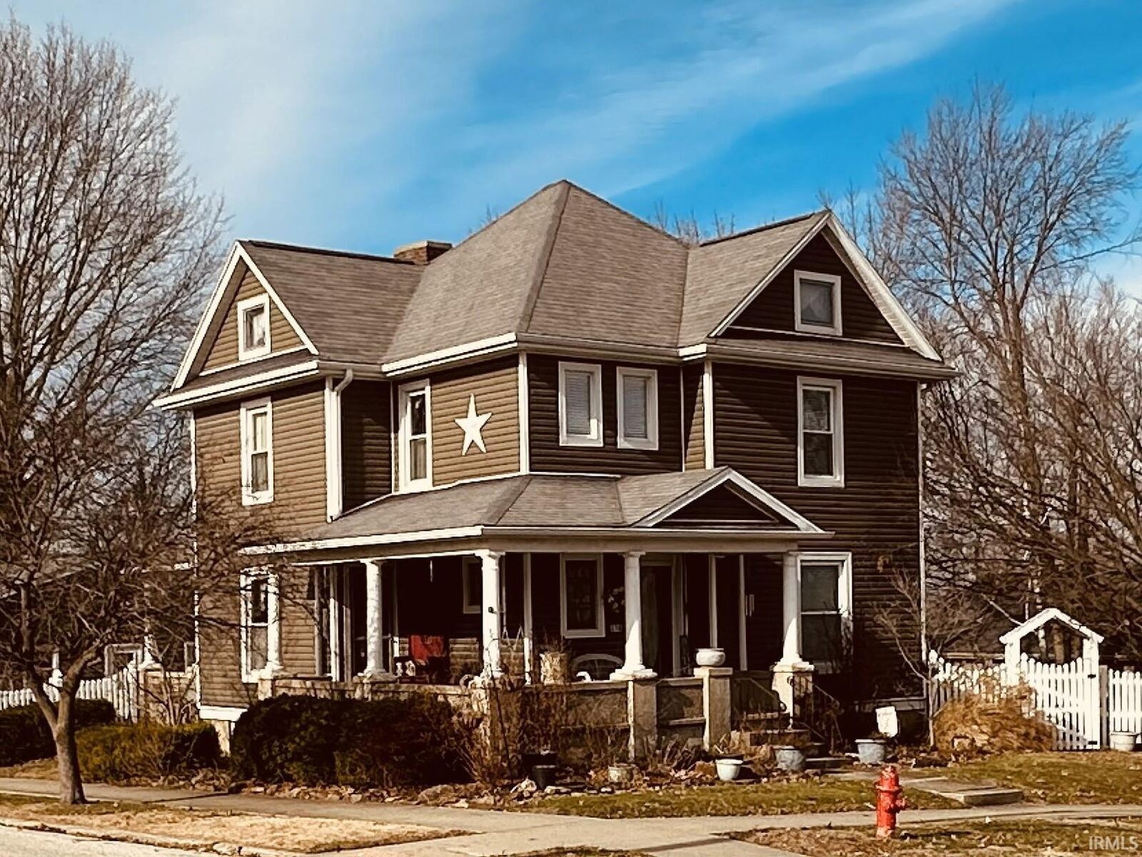 Property Photo: 715 SE 2nd Street IN 47501