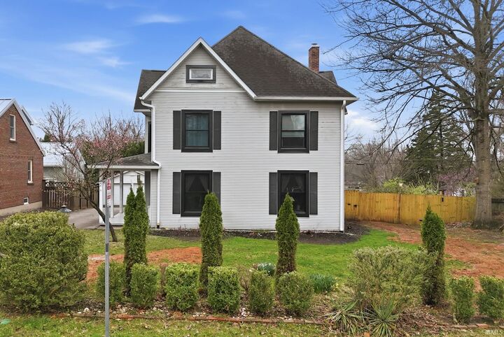 Property Photo:  1202 E Maxwell Lane  IN 47401 