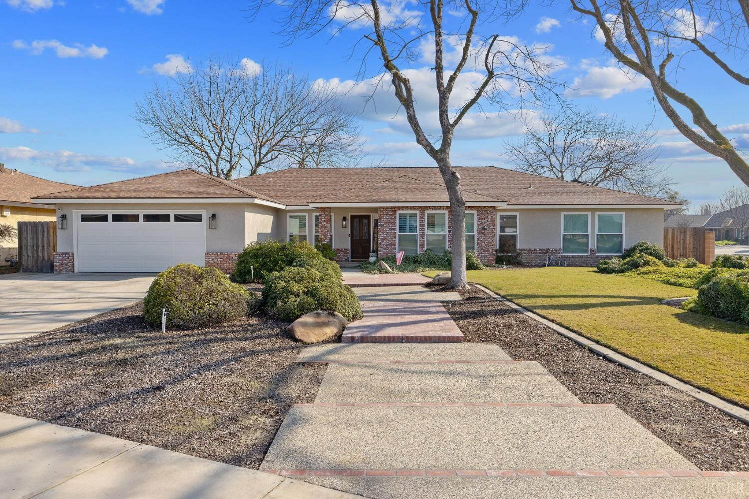 Property Photo:  2557 Chestnut Street  CA 93230 