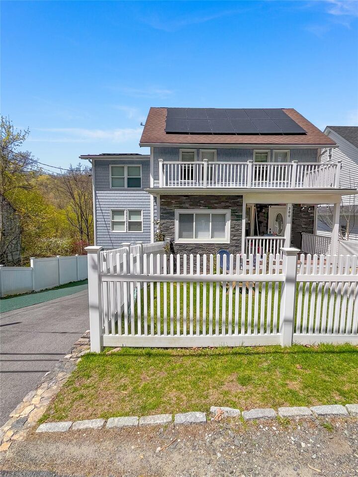 Property Photo:  300 Washington Avenue  NY 10570 