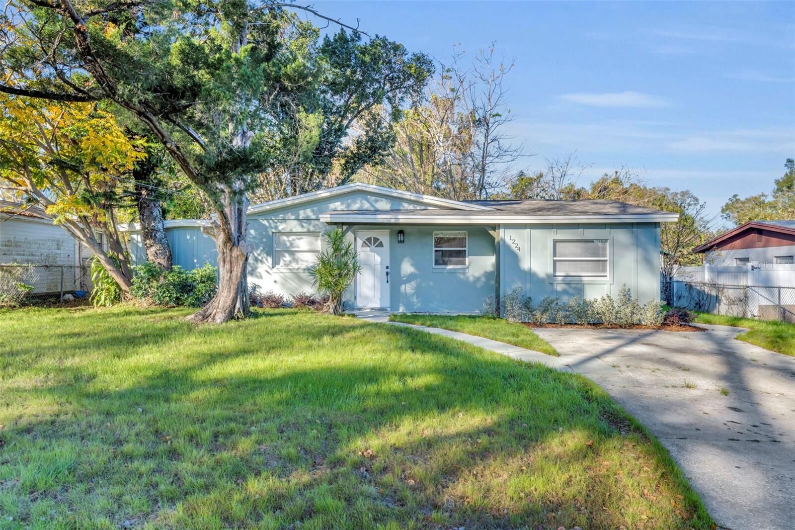 Property Photo: 1224 Helen Street FL 32703